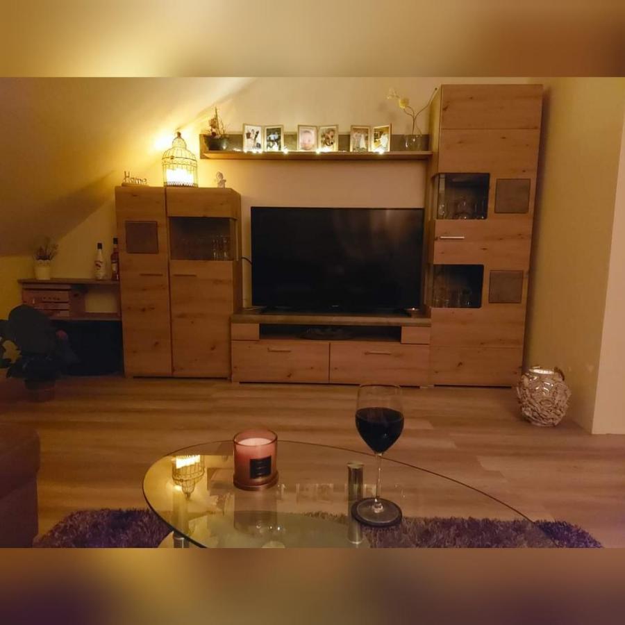 בנדורף Ferienwohnung -Auszeit-Sayn מראה חיצוני תמונה